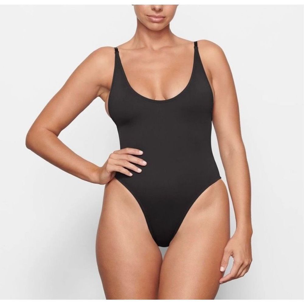 SKIMS signature swim scoop neck one piece size XL color onyx